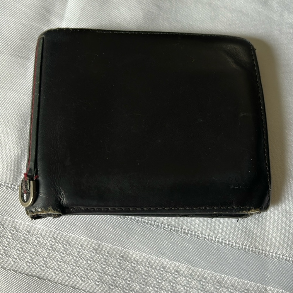 vintage Gucci bifold